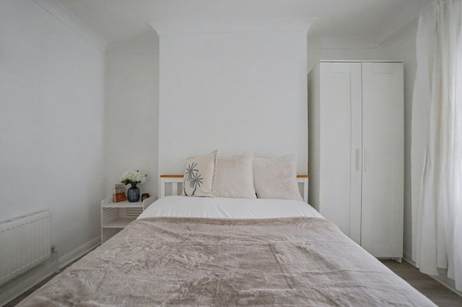 167a Plumstead High Street, Plumstead, London SE18 1HE 7