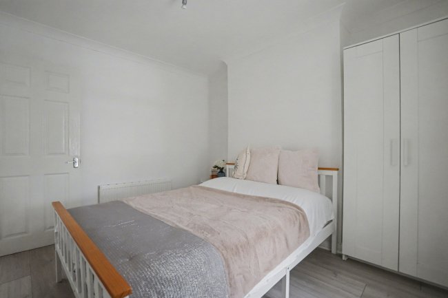 167a Plumstead High Street, Plumstead, London SE18 1HE 7