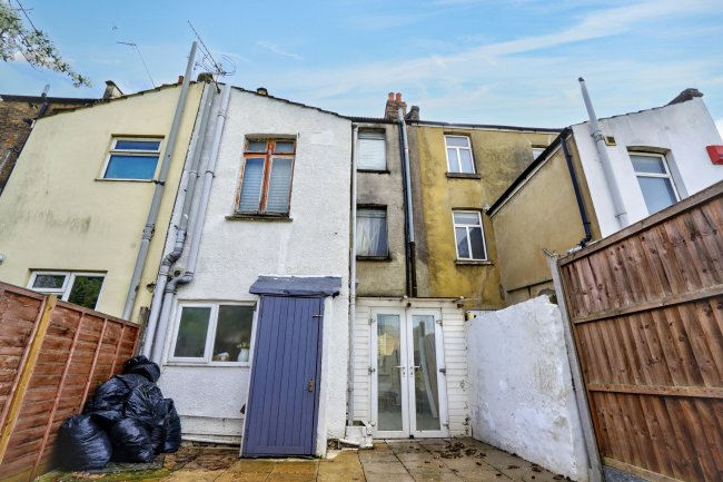 167a Plumstead High Street, Plumstead, London SE18 1HE 7