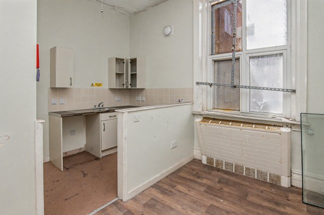 141 & 141A Hornby Road, Blackpool, Lancashire, FY1 4JG 3