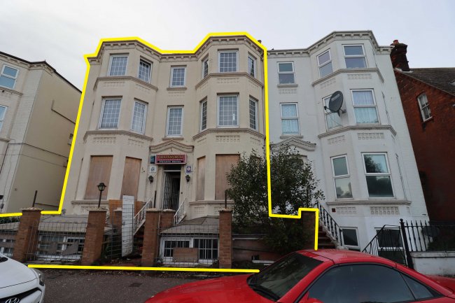 32 Wellesley Road, Great Yarmouth NR30 1EU 7