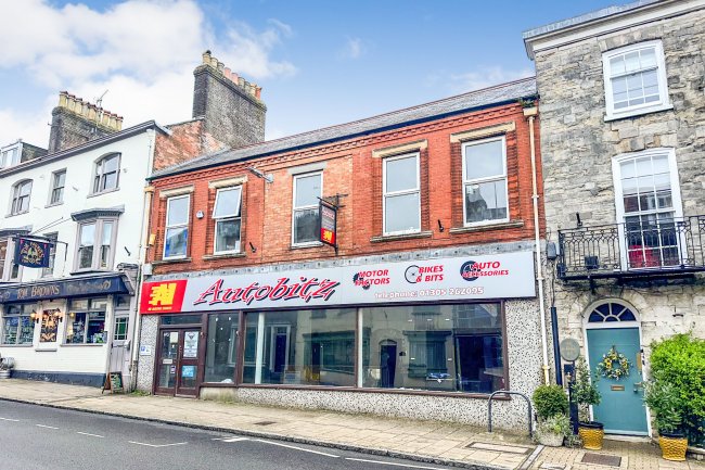 48 High East Street, Dorchester, Dorset DT1 1HU 1