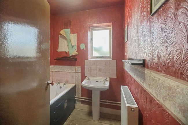 85 Clapham Manor Street, Clapham, London, SW4 6DR 3