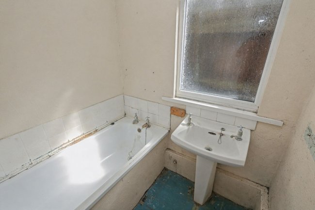 Ground & First Floor Flats, 19 Halstow Road, Greenwich, London, SE10 0LD 5