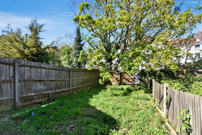 Ground Floor Flat, 21 Genesta Road, Plumstead, London, SE18 3ER 1
