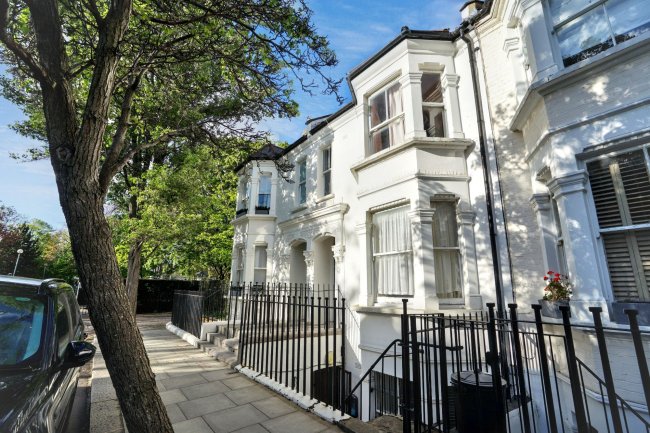 37a Upcerne Road, London, SW10 0SE 1