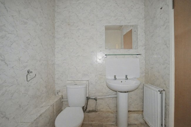 4d Tadema Road, London SW10 0NU 2