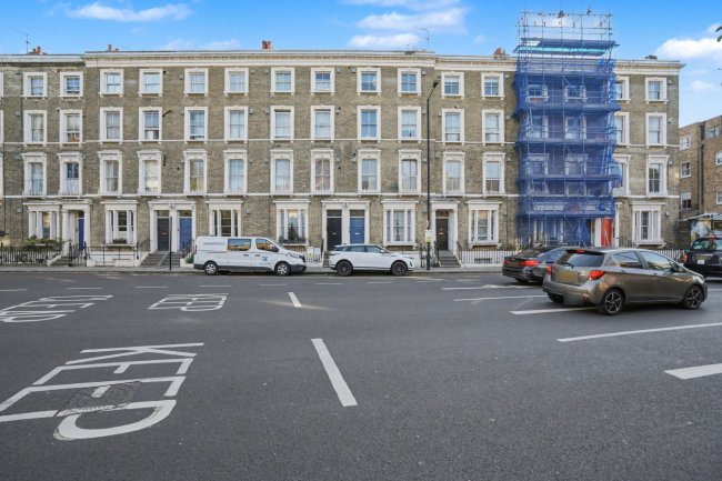 4d Tadema Road, London SW10 0NU 2