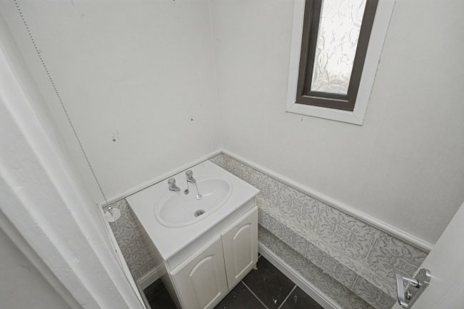 70 Mallard Walk, Sidcup, Kent, DA14 6SQ 3