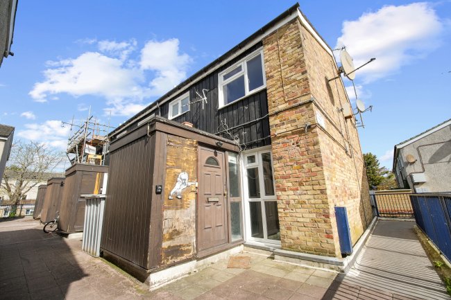 70 Mallard Walk, Sidcup, Kent, DA14 6SQ 3