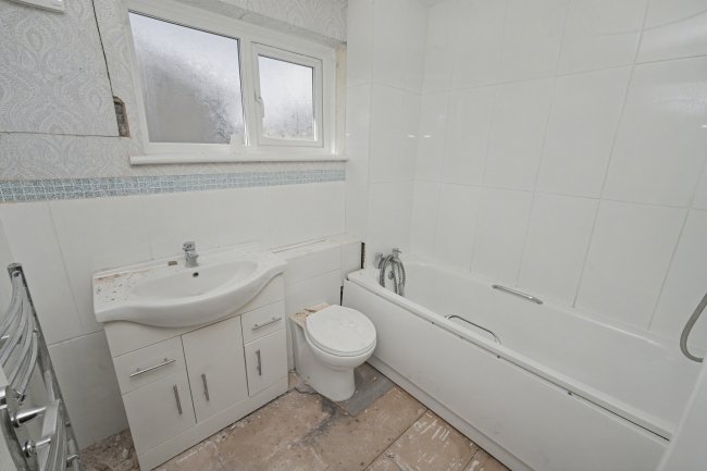 70 Mallard Walk, Sidcup, Kent, DA14 6SQ 3