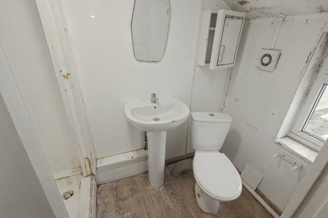 15-15A New Barn Street, Plaistow, London E13 8JZ 10