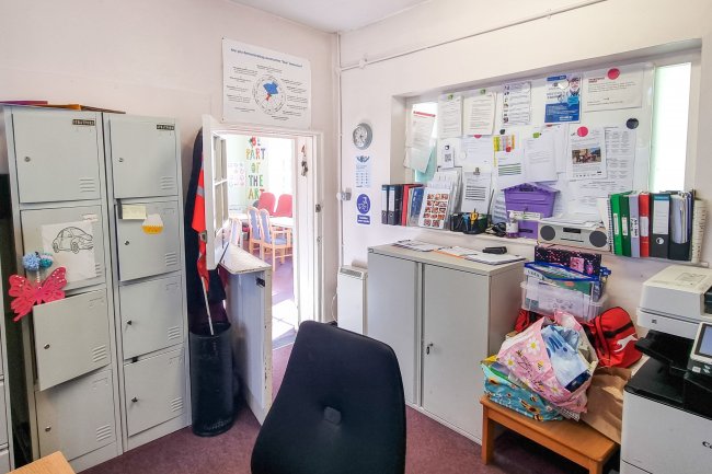 84 Silver Street, Enfield, London, EN1 3EP 5