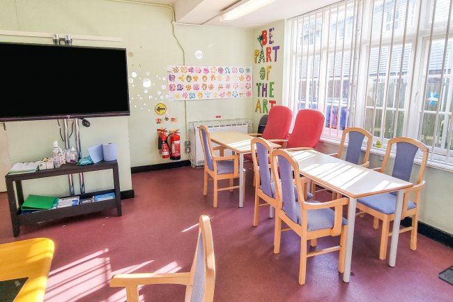 84 Silver Street, Enfield, London, EN1 3EP 5