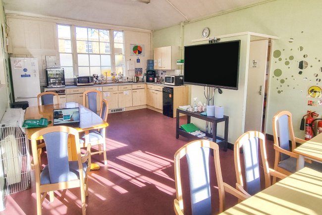 84 Silver Street, Enfield, London, EN1 3EP 5