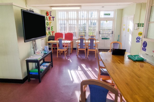 84 Silver Street, Enfield, London, EN1 3EP 5