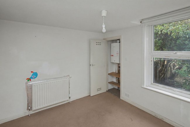 Flat A, 126 Leghorn Road, London NW10 4PG 7