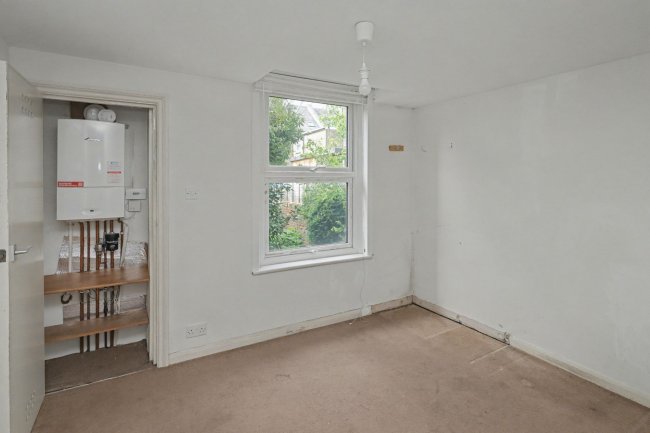 Flat A, 126 Leghorn Road, London NW10 4PG 7