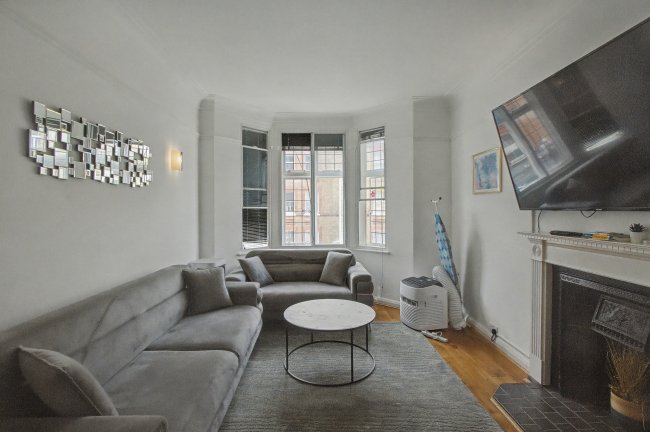 Flat 4 Strathray House, 30 Marylebone High Street, London, W1U 4PN 1