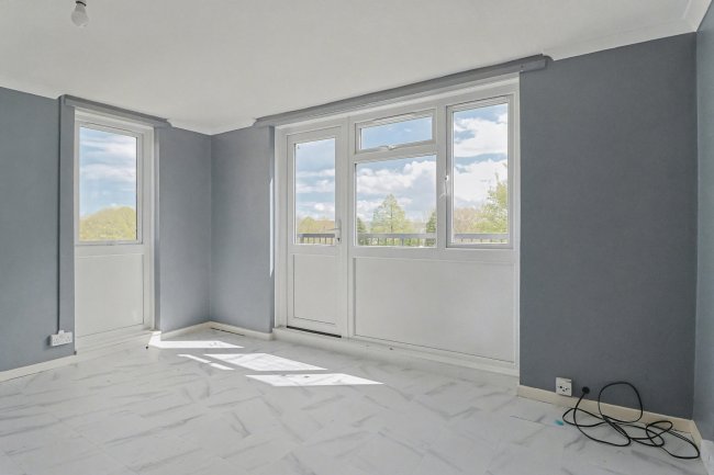 34 Coles Place, Chard, TA20 2BA 3