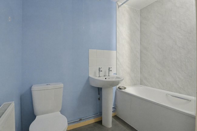 34 Coles Place, Chard, TA20 2BA 3