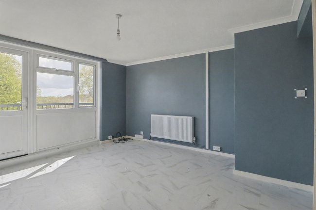 34 Coles Place, Chard, TA20 2BA 3