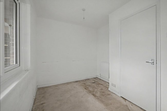 Flat 4, Hawkswood House, Moordale Avenue, Bracknell, RG42 1RY 6