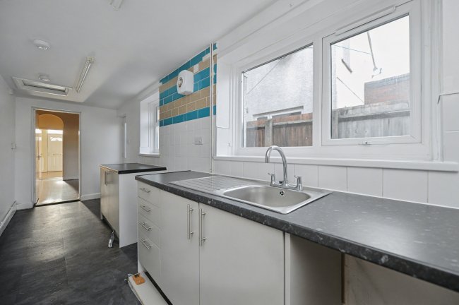 74 Hollyhedge Lane, Walsall, WS2 8PZ 1