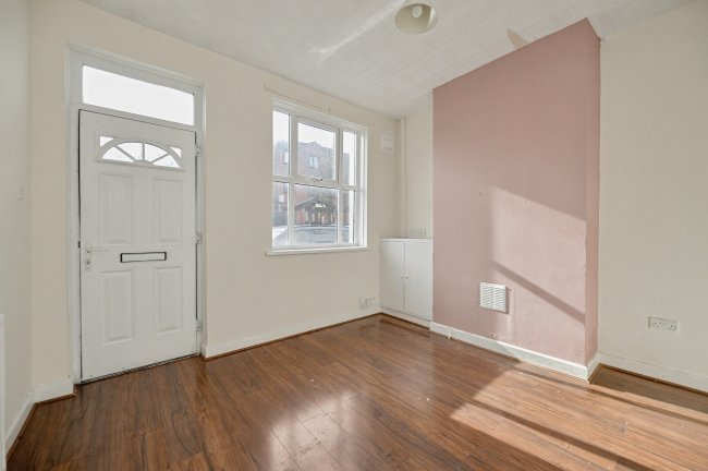 74 Hollyhedge Lane, Walsall, WS2 8PZ 1