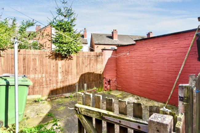 74 Hollyhedge Lane, Walsall, WS2 8PZ 1