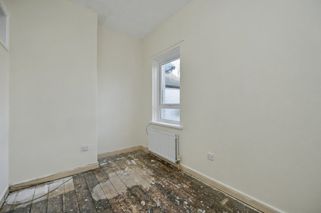 74 Hollyhedge Lane, Walsall, WS2 8PZ 1