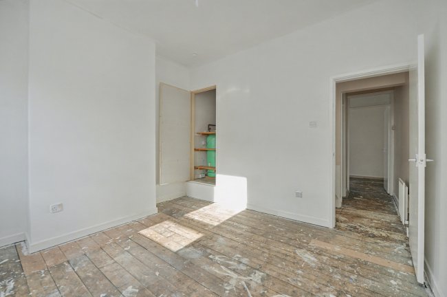 74 Hollyhedge Lane, Walsall, WS2 8PZ 1