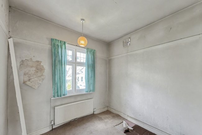 38 Redston Road, Crouch End, London, N8 7HJ 6