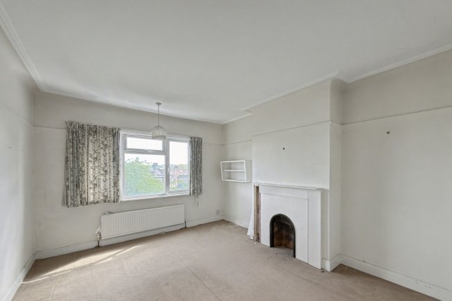 38 Redston Road, Crouch End, London, N8 7HJ 6
