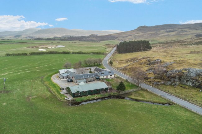 Highland Steading, 
with Cafe and Holiday Accommodation, Laggan Bridge, By Newtonmore, PH20 1BT 9