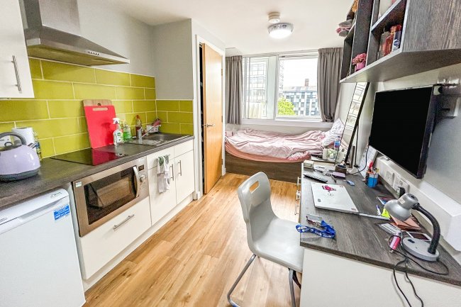 309 Maid Marion House , Maid Marion Way, Nottingham, NG1 6BJ 2