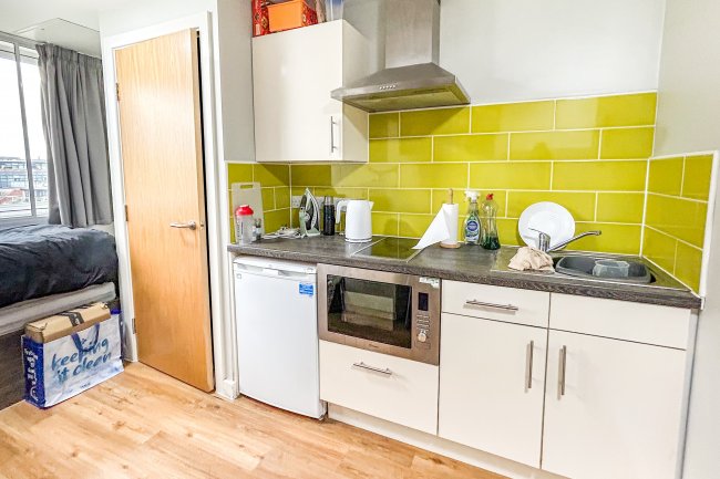 312 Maid Marion House, Maid Marion Way, Nottingham, NG1 6BJ 7