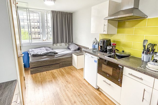 306 Maid Marion House, Maid Marion Way, Nottingham, NG1 6BJ 8