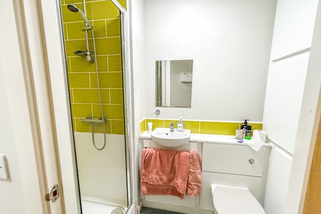 306 Maid Marion House, Maid Marion Way, Nottingham, NG1 6BJ 8