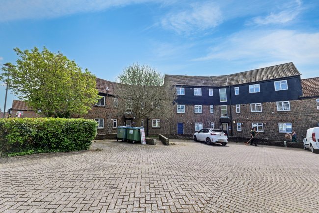 Flat 3 Cavendish House, Collingwood Close, Peacehaven, East Sussex, BN10 8BE 9