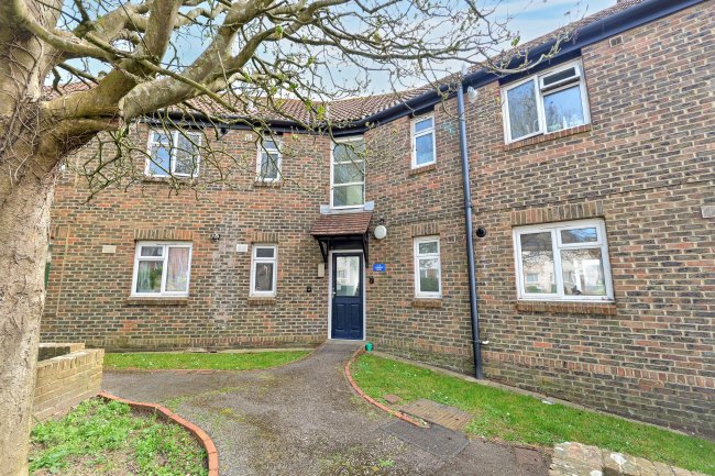 Flat 3 Cavendish House, Collingwood Close, Peacehaven, East Sussex, BN10 8BE 9