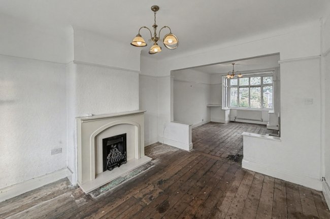 132 Kings Road, Old Trafford, Stretford, Manchester M16 9NZ 8