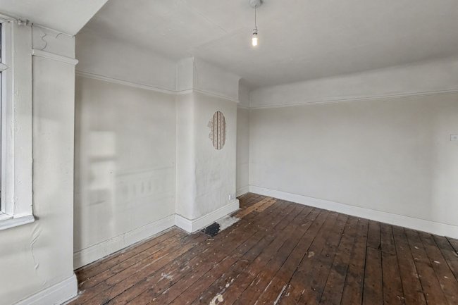 132 Kings Road, Old Trafford, Stretford, Manchester M16 9NZ 8