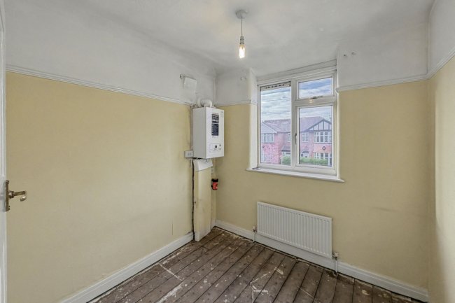 132 Kings Road, Old Trafford, Stretford, Manchester M16 9NZ 8