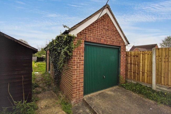 227 Notley Road, Braintree, CM7 1HG 1