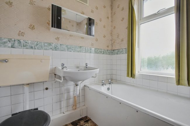 227 Notley Road, Braintree, CM7 1HG 1