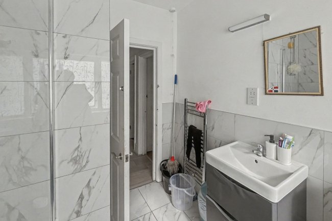 153 Ellison Road, Streatham, London SW16 5DE 5