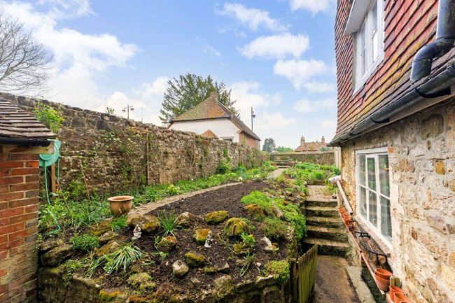 Trowels, Pound Street, Petworth, West Sussex, GU28 0DX 3