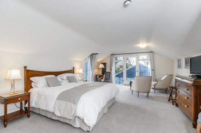 Nansloe Manor and Nansloe Lodge, Helston, Cornwall, TR13 0SB 7