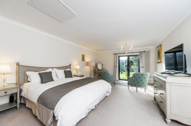 Nansloe Manor and Nansloe Lodge, Helston, Cornwall, TR13 0SB 7